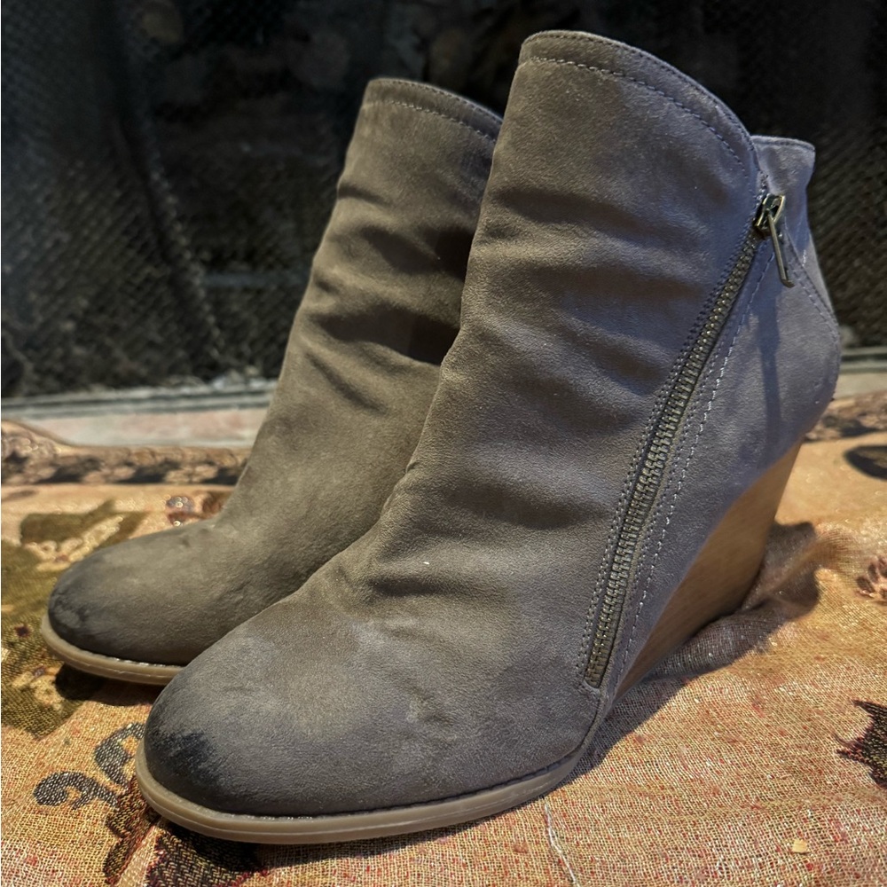 COPY - Jore ankle wedge booties